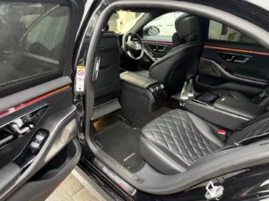 mercedes_interior_under100kb